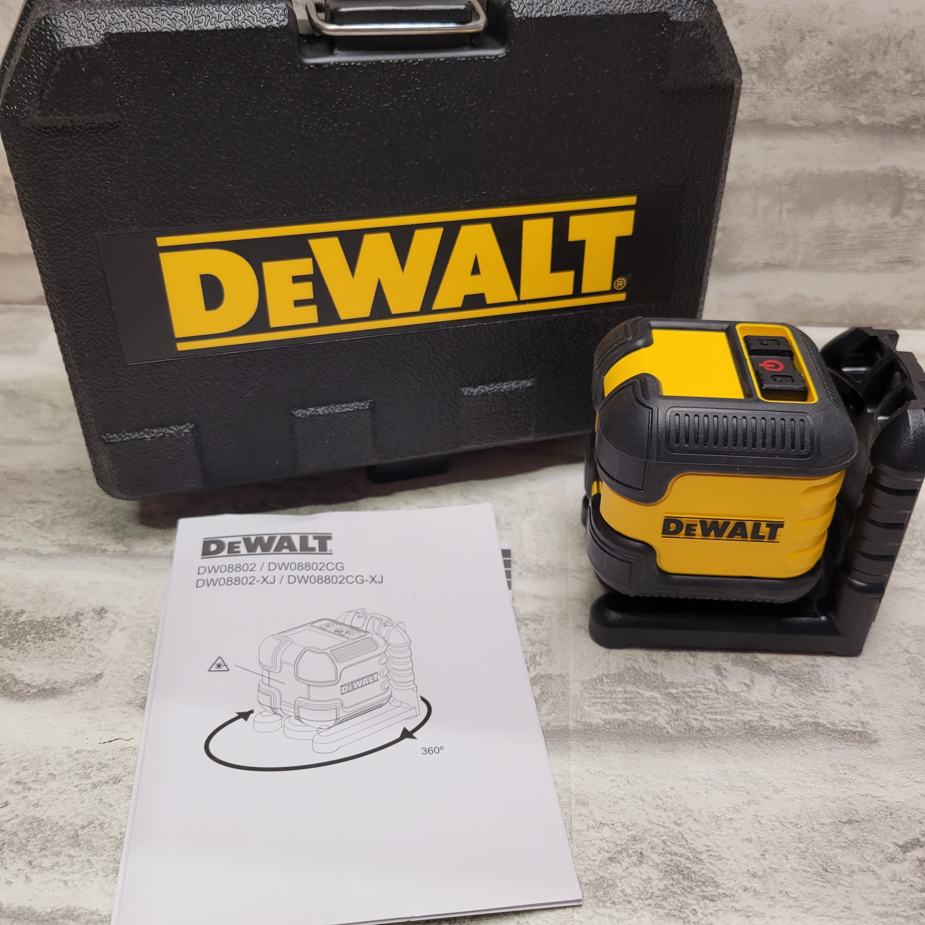 DEWALT 40 ft. Red Self-Leveling Cross Line Laser Level with (2) AA Batteries & Case (7594293493998)